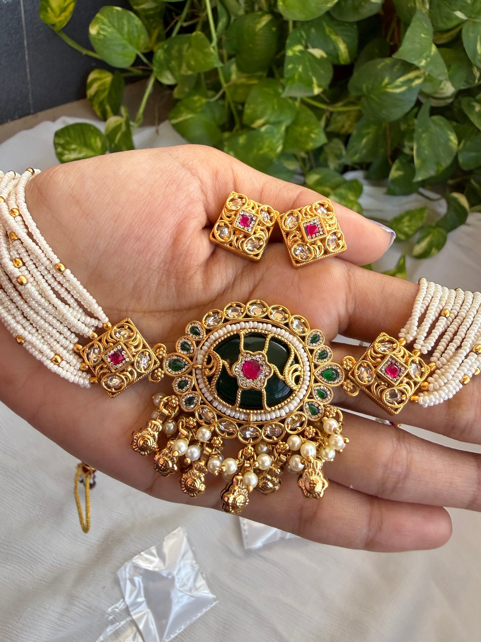 Pure brass choker 